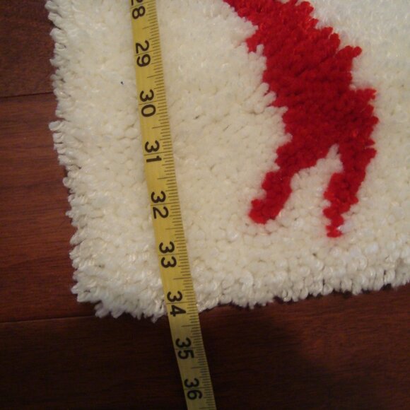 Handmade Christmas Latch Hook Wall Decor Holiday Vintage Christmas Decoration - Picture 4 of 7